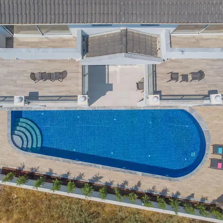 Βίλα Orka World Villas